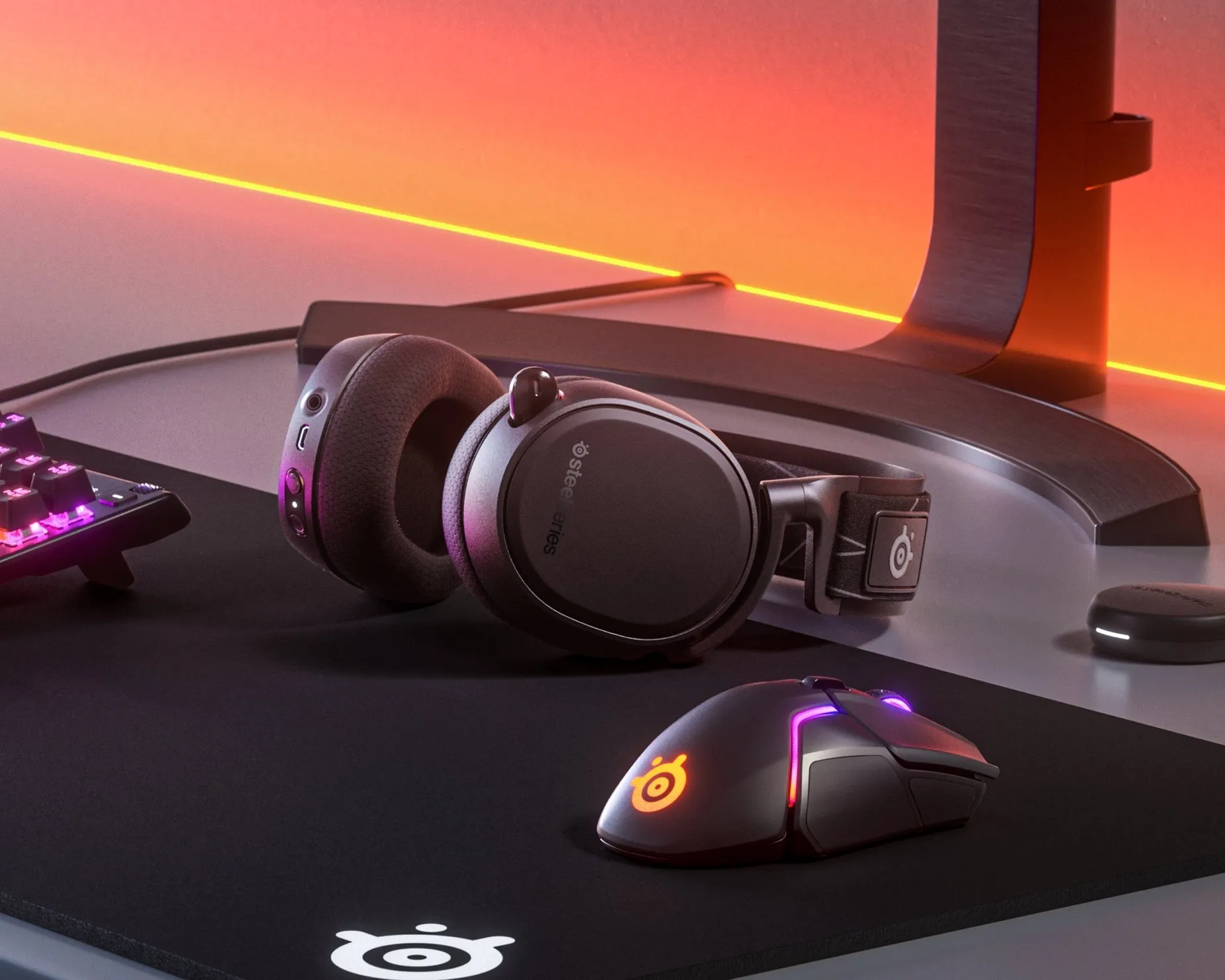 Recenzija Play!Zine - SteelSeries Arctis 9
