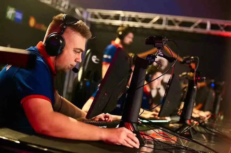 Bondik preti tužbom protiv Winstrike organizacije zbog neisplaćenih zarada