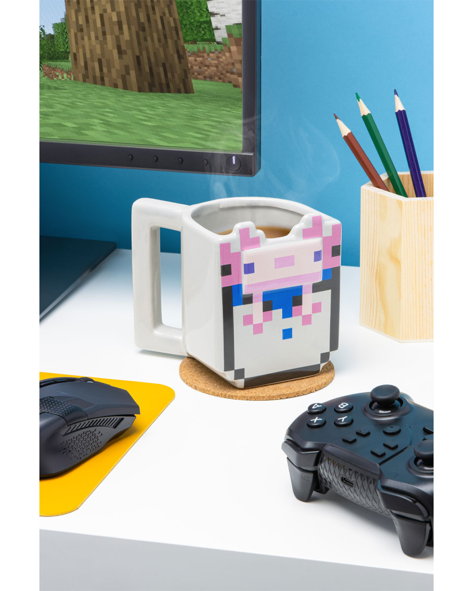 Šolja Paladone Minecraft - 3D - Axolotl Mug 