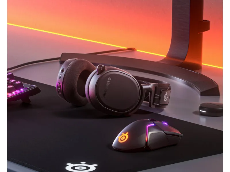 Recenzija Play!Zine - SteelSeries Arctis 9