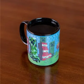 Šolja Paladone Minecraft - Creeper - Heat Change Mug 