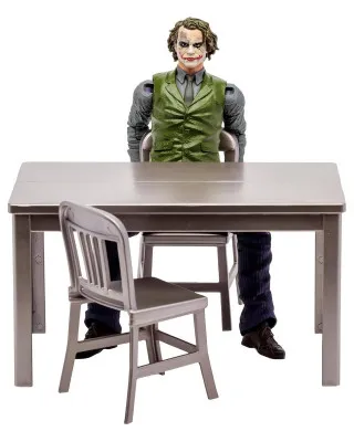 Action Figure DC Multiverse - Jail Cell Variant - The Joker (The Dark Knight) - Gold Label 