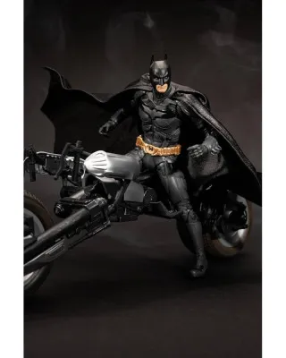 Action Figure DC Multiverse - Batman The Dark Knight Returns - Batman & The Batpod 