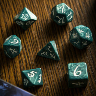 Kockice Q Workshop - Classic RPG Stormy & White - Dice Set (7) 