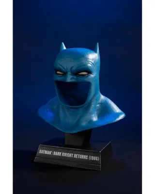 Replica DC Direct - The Dark Knight Returns - Batman Cowl 