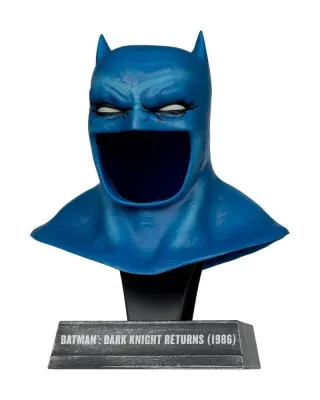 Replica DC Direct - The Dark Knight Returns - Batman Cowl 