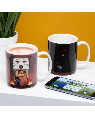 Šolja Paladone Minecraft - Nether Heat Change Mug 