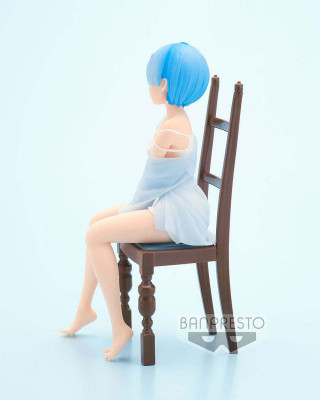 Statue Re:Zero - Starting Life In Another World - Relax Time - Rem on Chair 