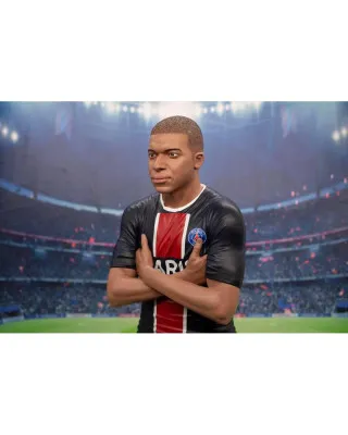 Statue Football's Finest - Paris Saint-Germain - Kylian Mbappe 