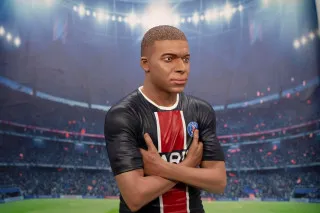 Statue Football's Finest - Paris Saint-Germain - Kylian Mbappe 