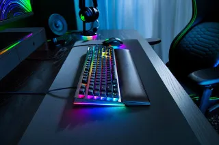 Tastatura Razer BlackWidow V4 - Yellow Switch 