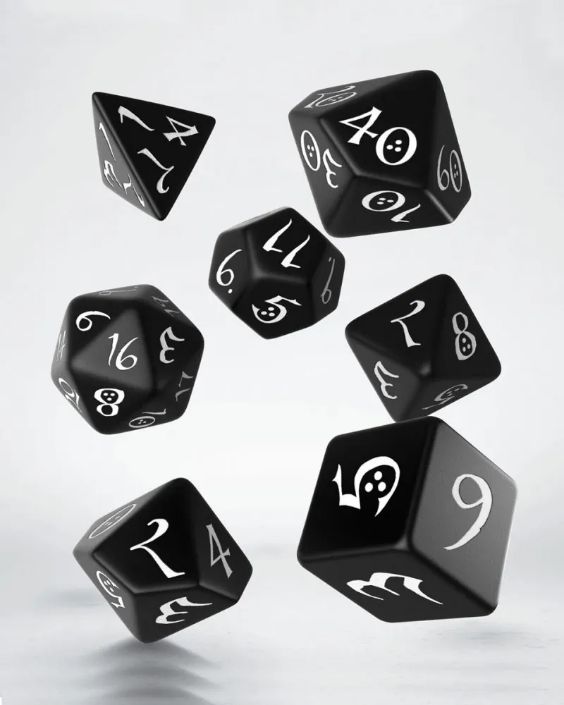 Kockice Q Workshop - Classic RPG Black & White - Dice Set (7) 