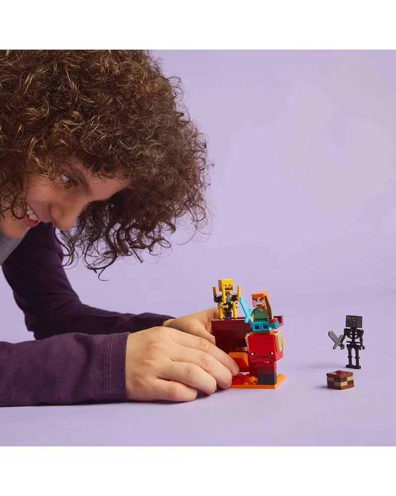 LEGO Minecraft - The Nether Lava Battle 