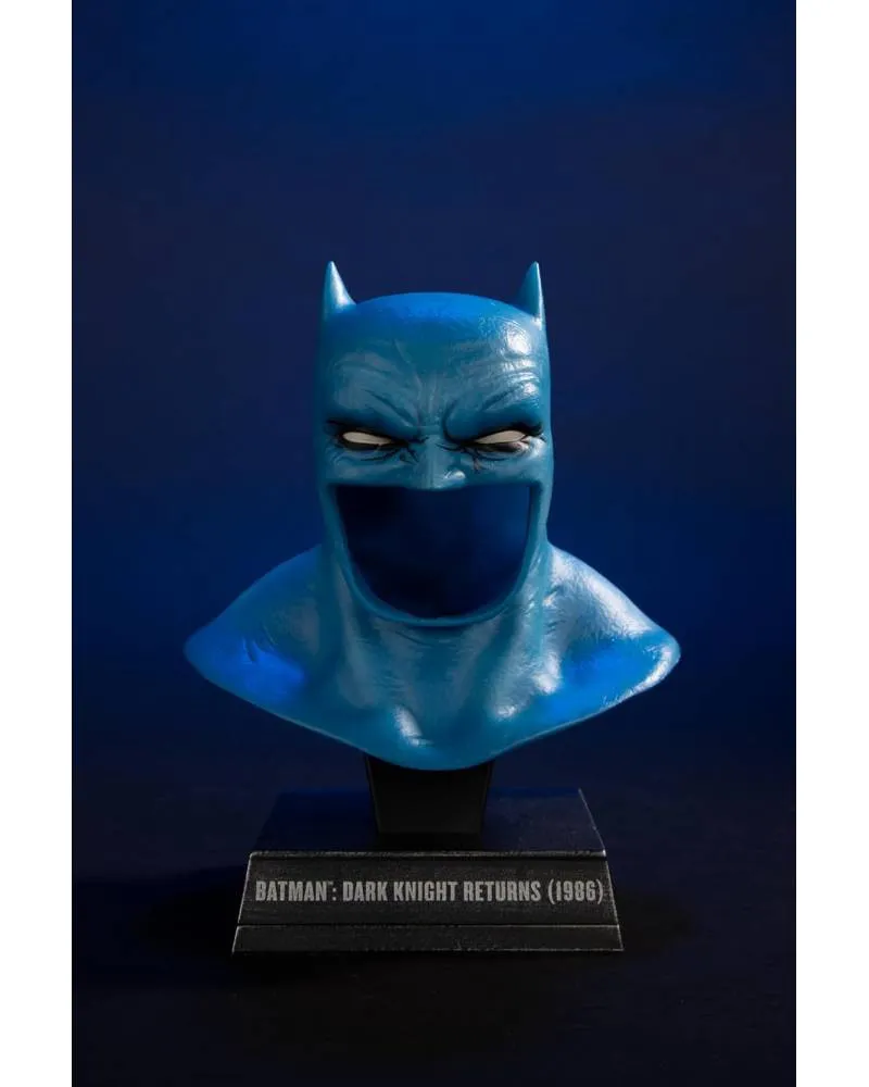 Replica DC Direct - The Dark Knight Returns - Batman Cowl 