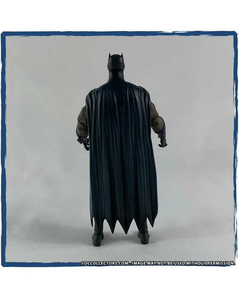 Action Figure DC Essentials - Batman (DCeased) 