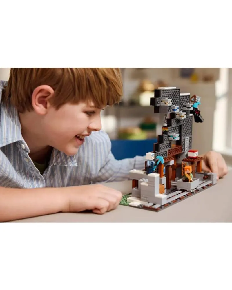 LEGO Minecraft - The Pickaxe Mine 
