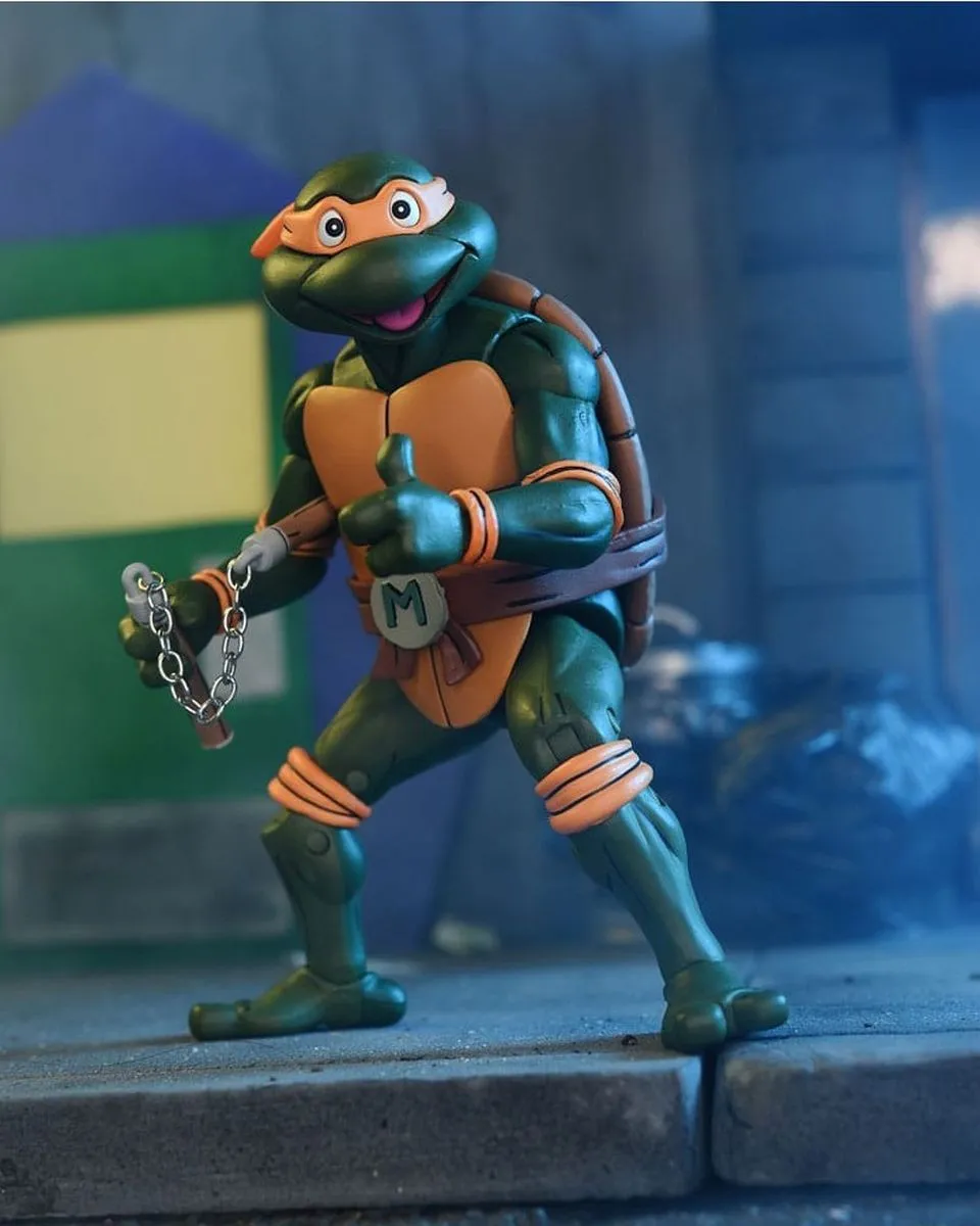 Action Figure Teenage Mutant Ninja - Ultimate Michelangelo Is a Party Dude VHS Style 