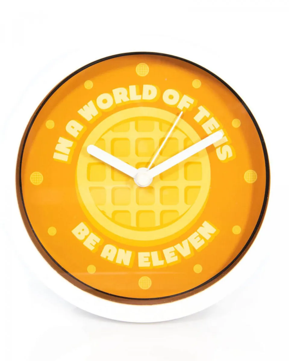 Sat Stranger Things - In a World of Tens Be An Eleven - Desk Clock 