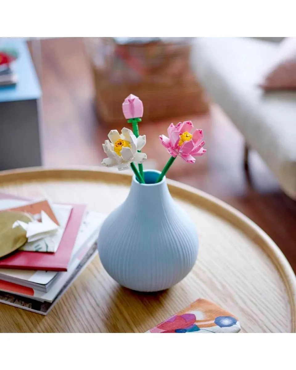 LEGO Botanicals - Lotus Flowers 