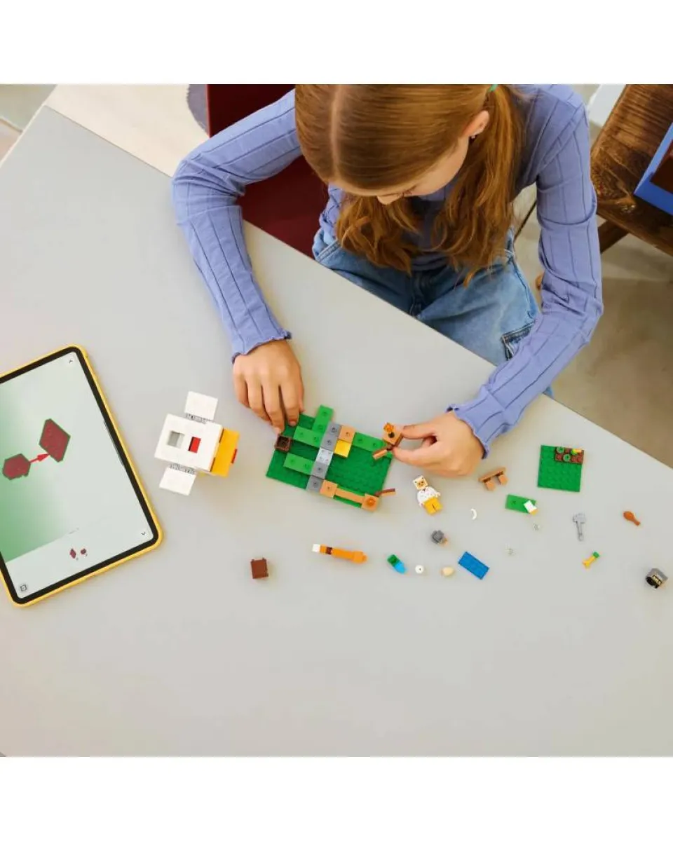 LEGO Minecraft - Minecraft Chicken Farm 