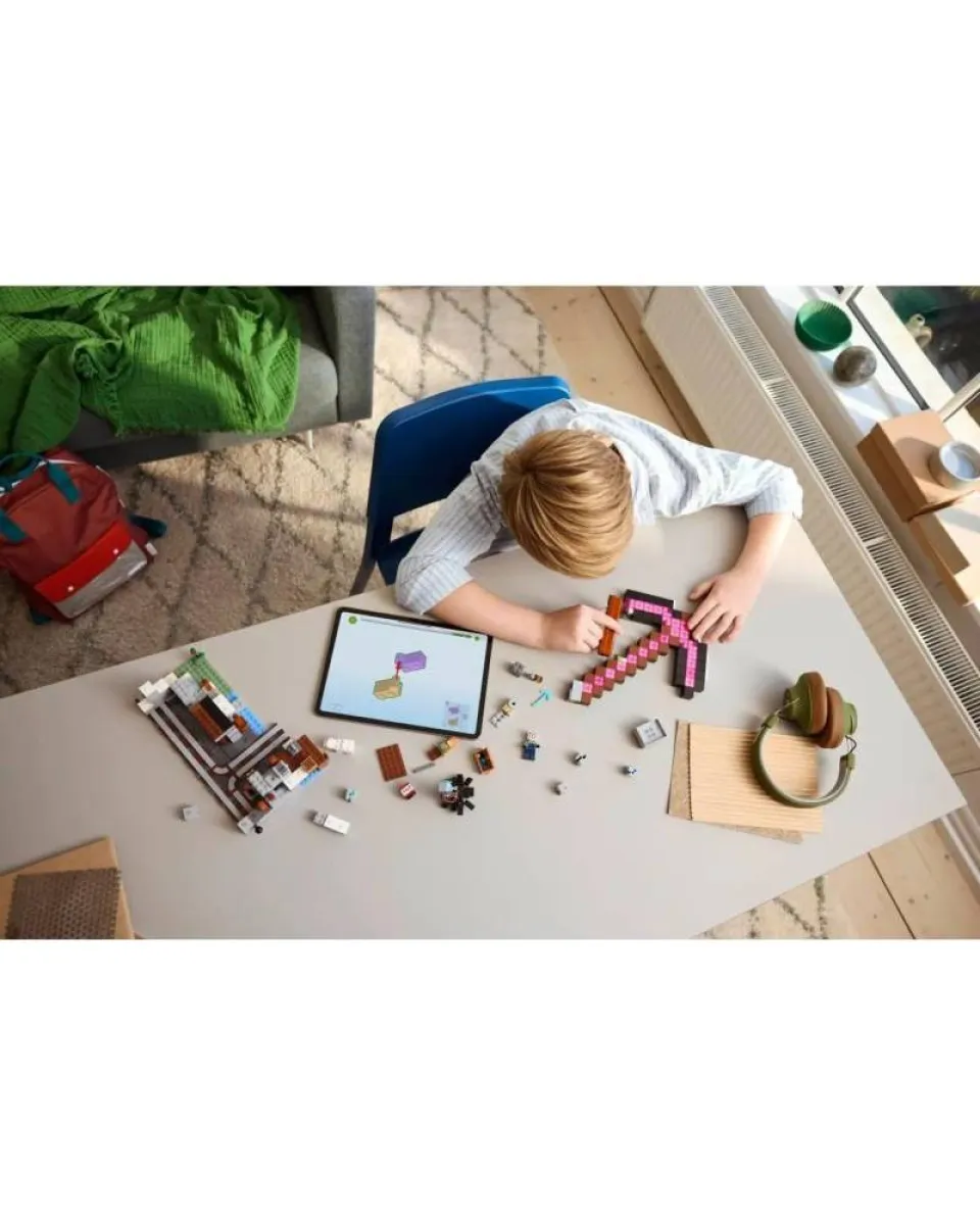 LEGO Minecraft - The Pickaxe Mine 