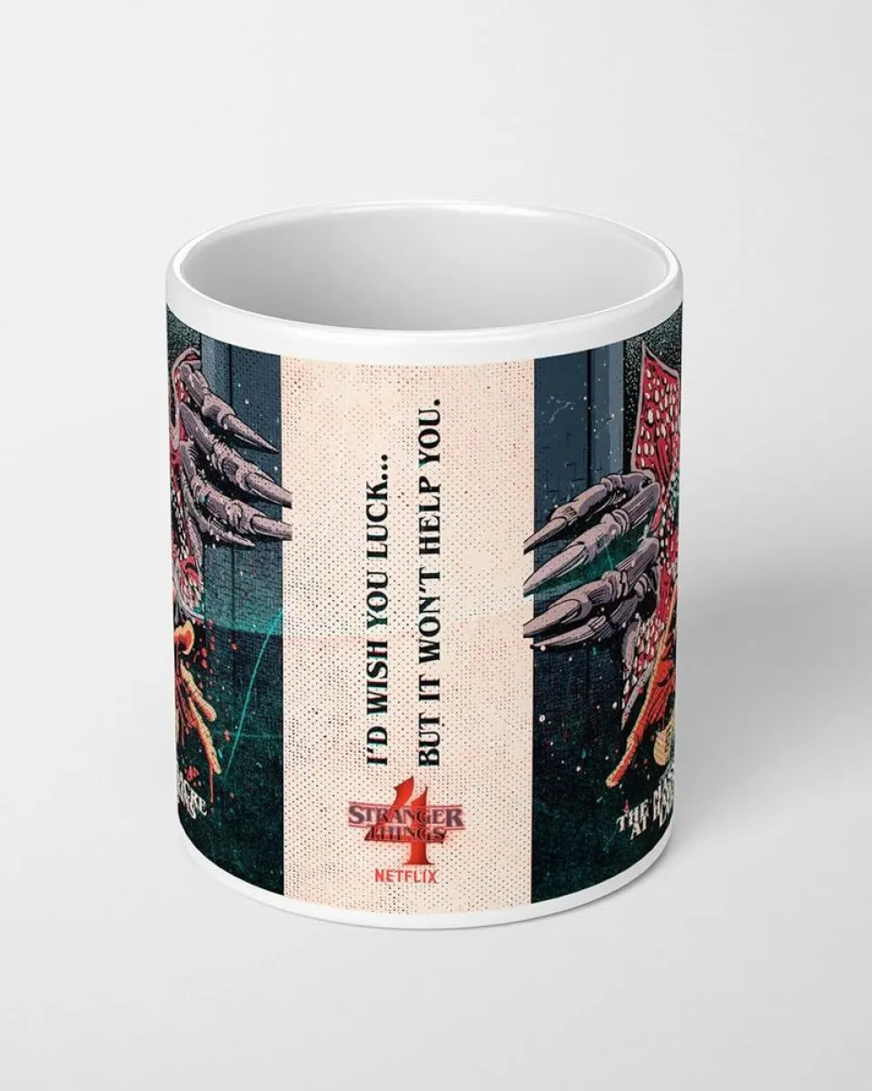 Šolja Stranger Things -The Massacre At Hawkins Lab Mug 