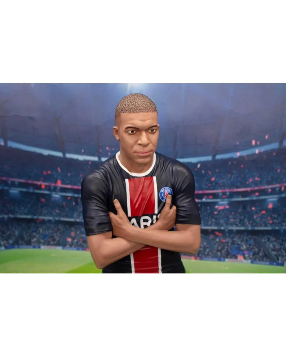 Statue Football's Finest - Paris Saint-Germain - Kylian Mbappe 