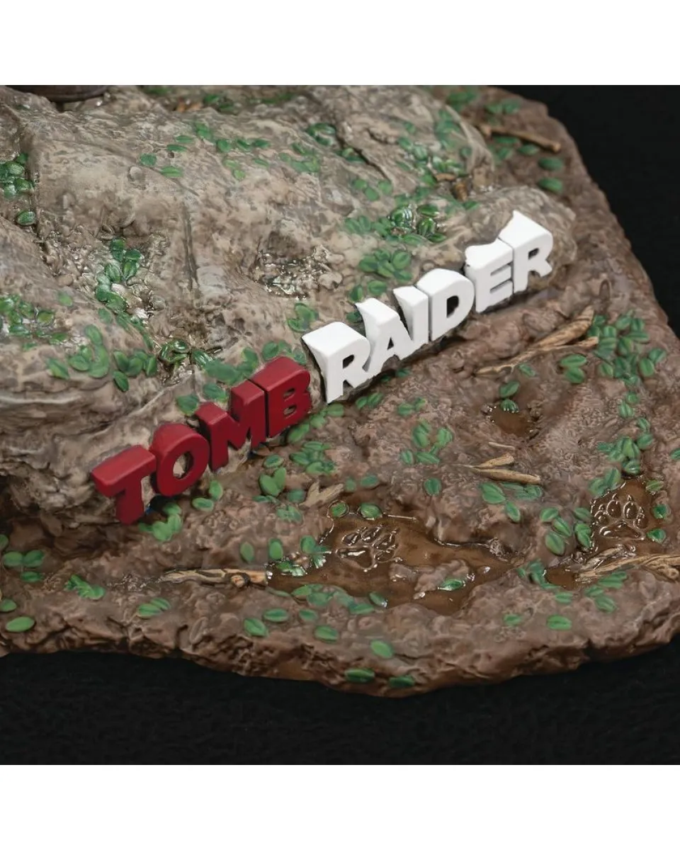 Statue Tomb Raider - Lara Croft - Survivor Era 