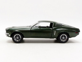 Model Car Bullitt Diecast Model 1/24 1968 - Ford Mustang GT 