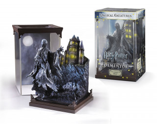 Statue with Diorama Harry Potter Magical Creatures - Dementor 