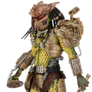 Action Figure Predator 1718 - Ultimate Elder: The Golden Angel 