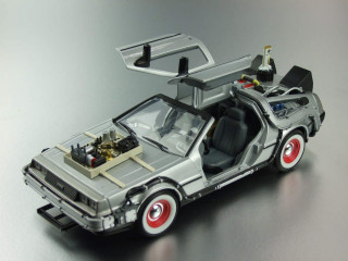 Model Car Back to the Future III Diecast 1/24 - ´81 DeLorean LK Coupe 