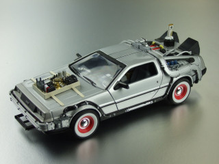 Model Car Back to the Future III Diecast 1/24 - ´81 DeLorean LK Coupe 