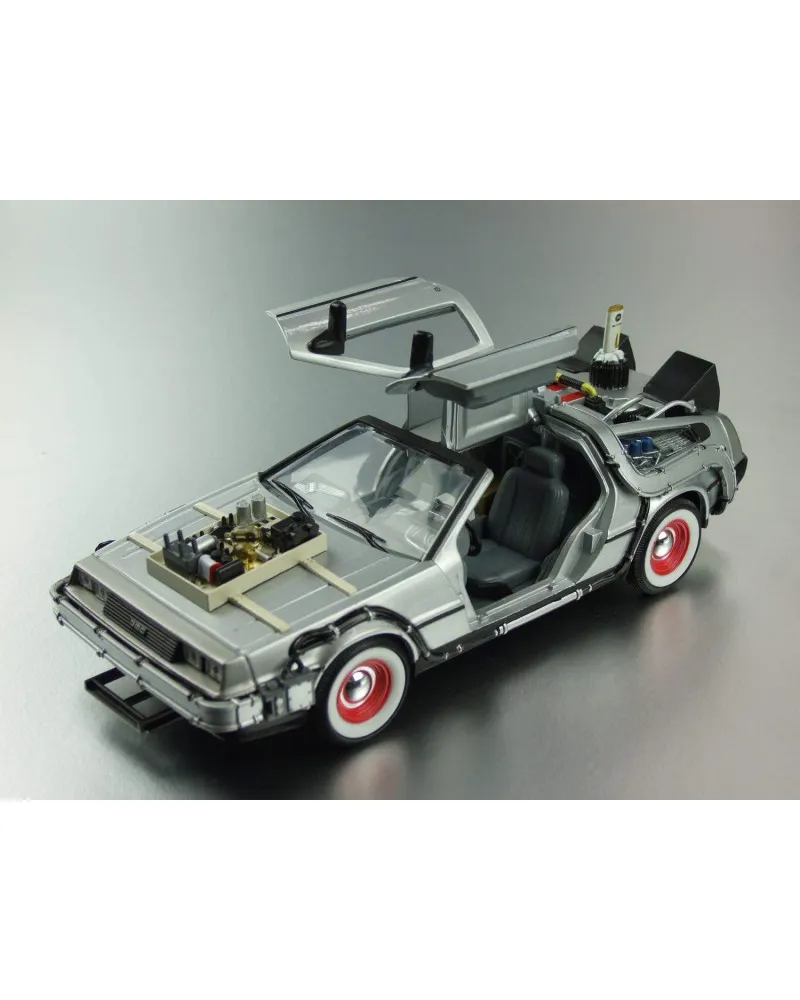 Model Car Back to the Future III Diecast 1/24 - ´81 DeLorean LK Coupe 